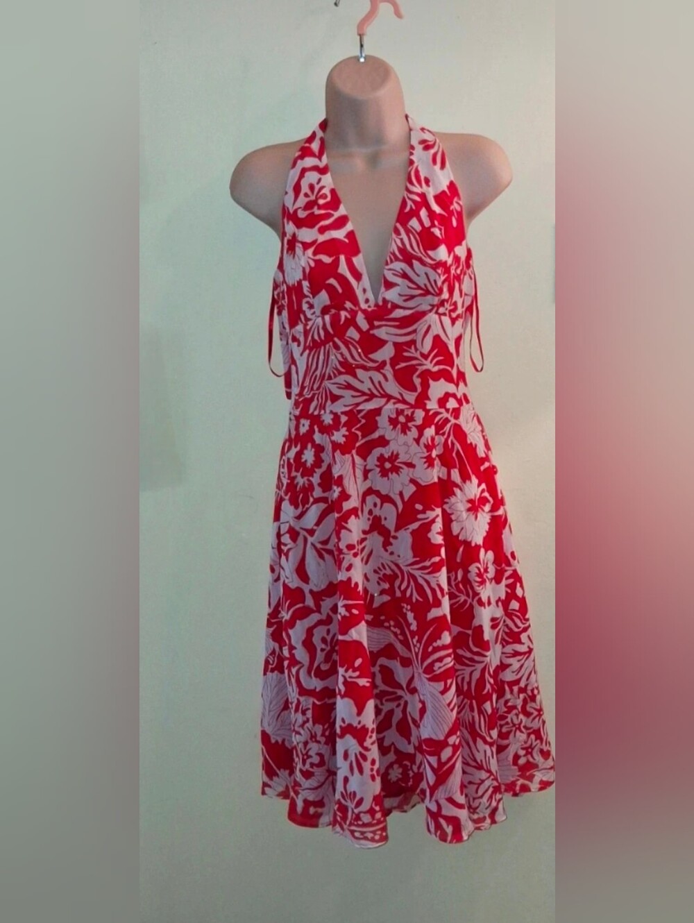 Sleeveless Halter Floral Midi Dress in Red and White